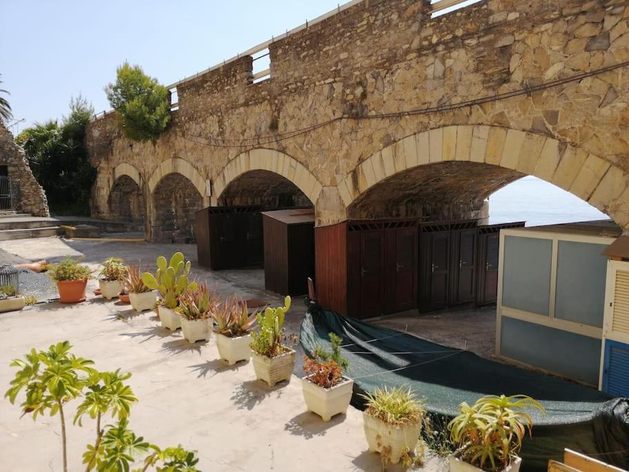 Casa Del Sole Affacciato Sul Mare Apartman Cervo Kültér fotó